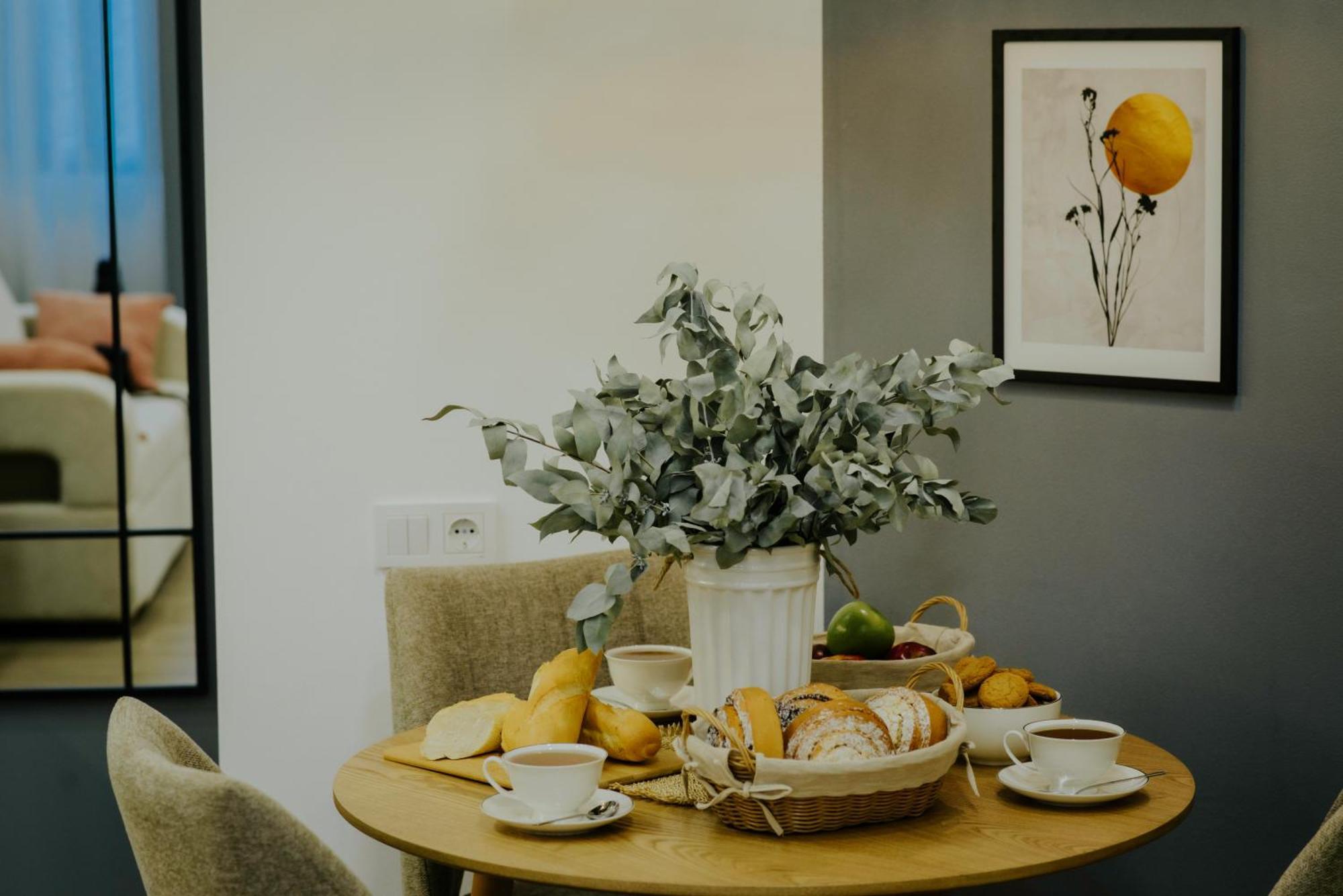 Luxury Inn Grand Residences Tbilisi Buitenkant foto